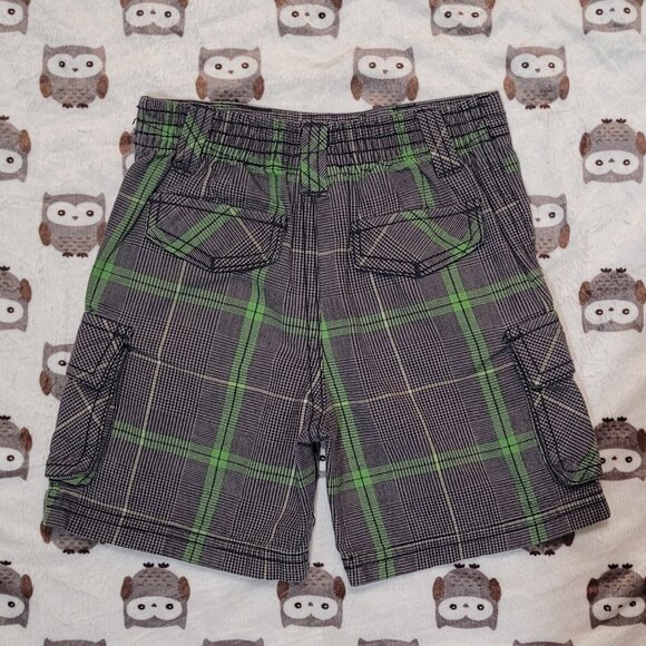 ❄️ 18m | Cargo Shorts - Picture 2 of 4